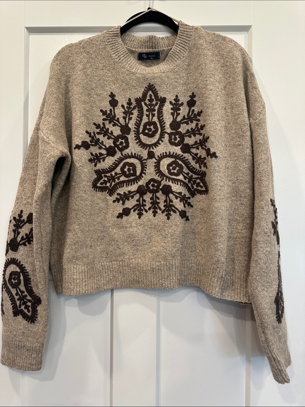Boutique Brand Crewneck Sweater, Size M/L